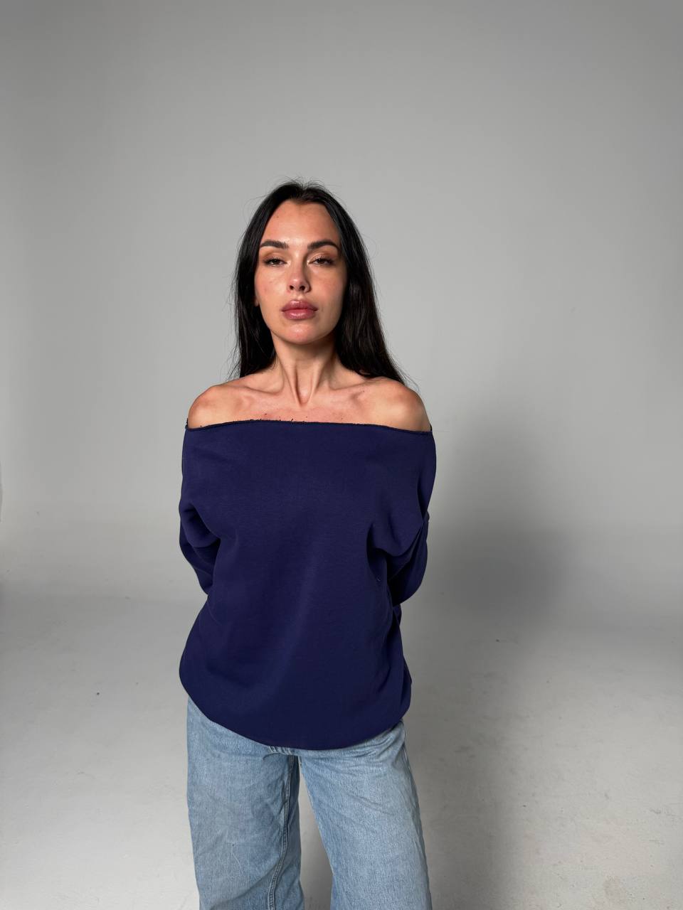 NEXO Off-shoulder hoodie
