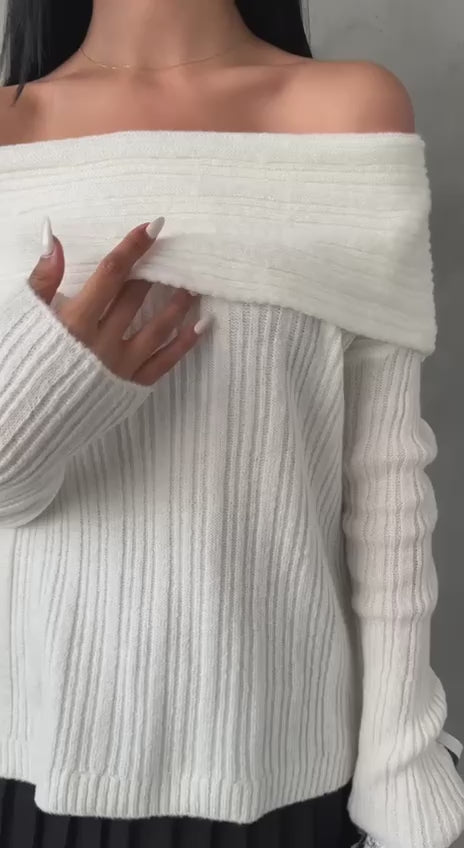 NEXO Off-shoulder pullover
