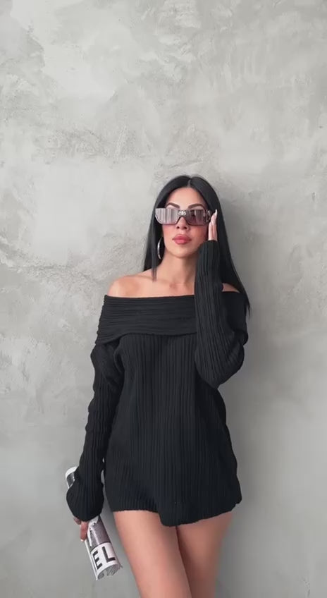 NEXO Off-shoulder pullover